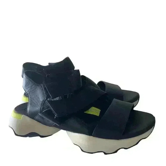 Sorel Kinetic Impact Black Shoes Women's Size 9 Ankle Strap Sandals - Picture 4 of 10